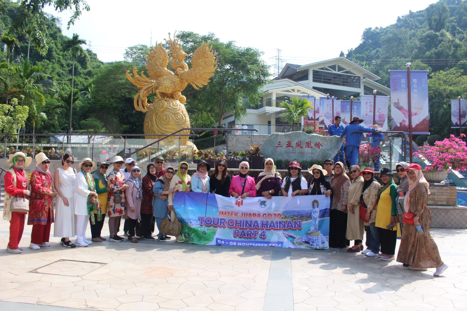 TOUR HAINAN YANG MENAKJUBKAN 